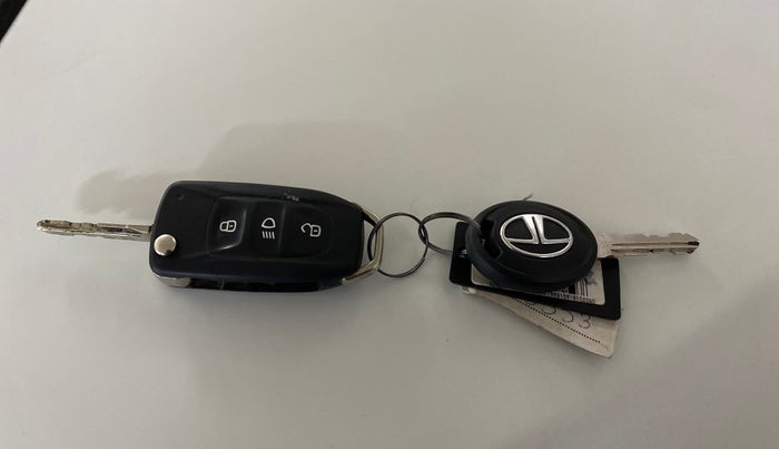 2018 Tata Tiago XT PETROL, Petrol, Manual, 32,574 km, Key Close Up