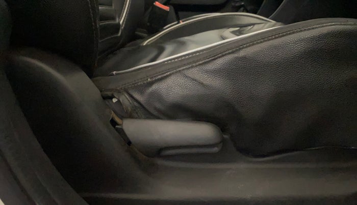 2021 Maruti Vitara Brezza LXI, CNG, Manual, 78,225 km, Driver Side Adjustment Panel