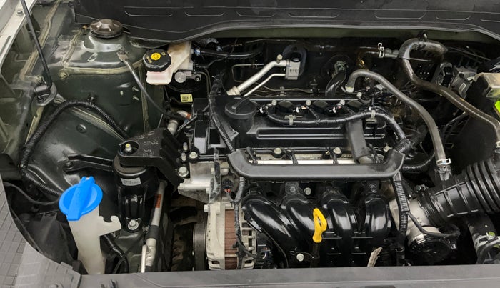 2019 Hyundai VENUE S 1.2, Petrol, Manual, 28,246 km, Engine View - Right