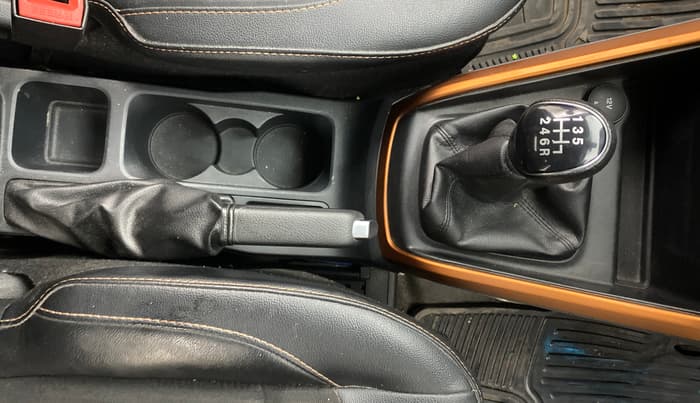 2019 Ford Ecosport TITANIUM 1.0L ECOBOOST SPORTS(SUNROOF), Petrol, Manual, 47,424 km, Gear Lever