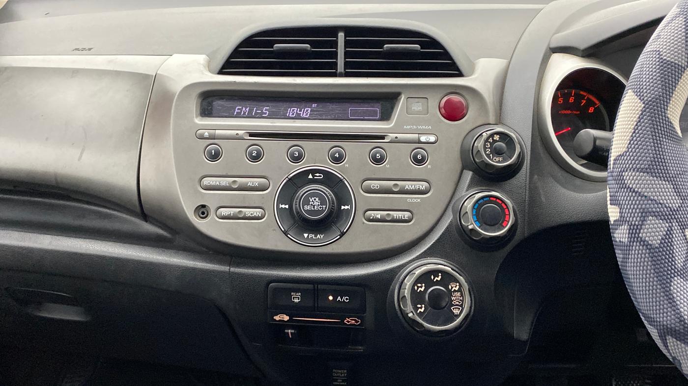 2010 Honda Jazz 1.2 BASE I VTEC, Petrol, Manual, 91,019 km, Air Conditioner