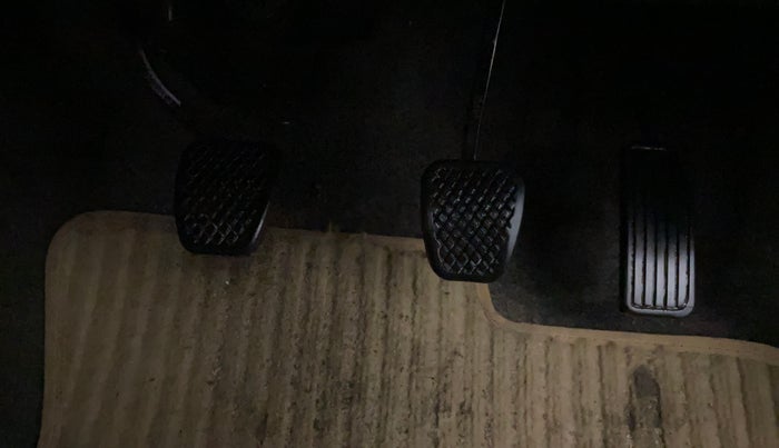 2017 Honda Brio S MT, Petrol, Manual, 62,298 km, Pedals