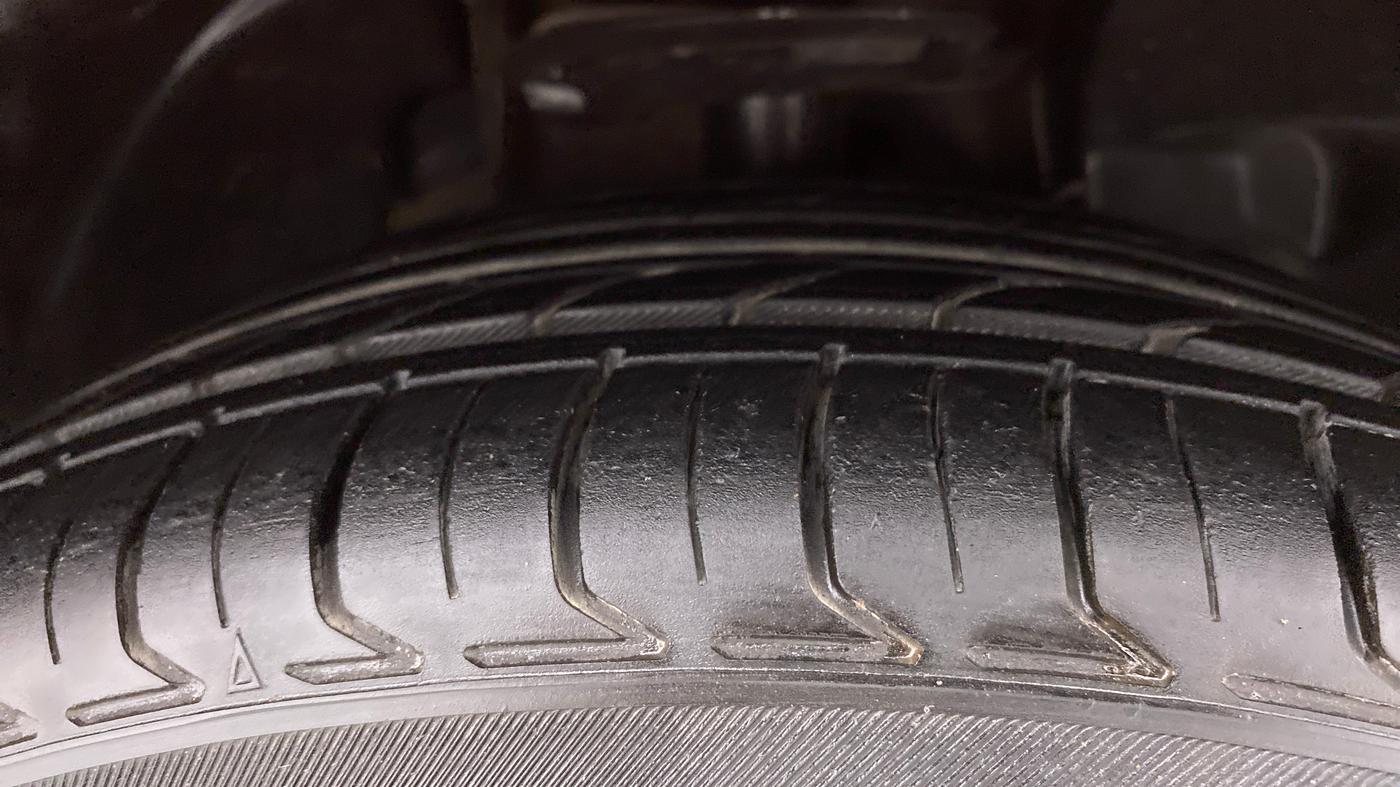 2021 Tata Tiago XZA PLUS PETROL, Petrol, Automatic, 50,187 km, Right Front Tyre Tread