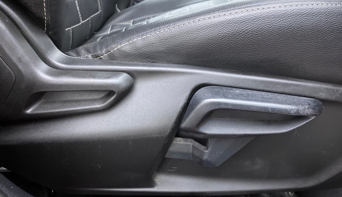 2021 Tata Tiago XZA PLUS PETROL, Petrol, Automatic, 50,187 km, Driver Side Adjustment Panel