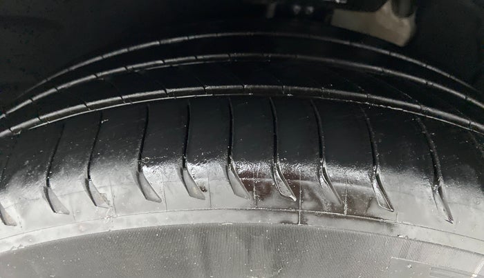 2016 Audi Q3 35TDI PREMIUM, Diesel, Automatic, 87,534 km, Left Front Tyre Tread