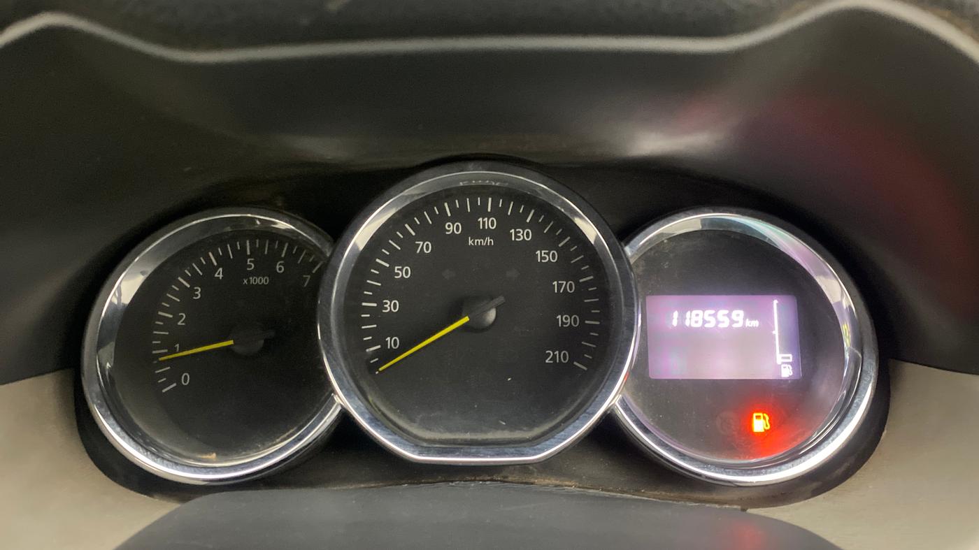 2015 Renault Duster 85 PS RXL DIESEL, Diesel, Manual, 1,18,559 km, Odometer Image