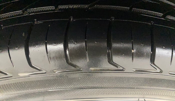 2018 Honda Jazz 1.2L I-VTEC VX CVT, Petrol, Automatic, 81,452 km, Right Rear Tyre Tread