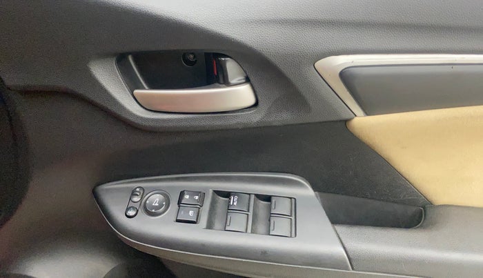 2018 Honda Jazz 1.2L I-VTEC VX CVT, Petrol, Automatic, 81,452 km, Driver Side Door Panels Control