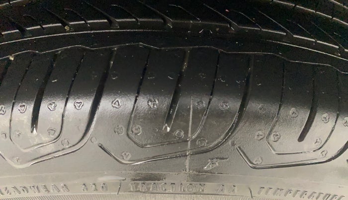 2022 Skoda KUSHAQ AMBITION 1.0L TSI MT, Petrol, Manual, 32,356 km, Left Rear Tyre Tread