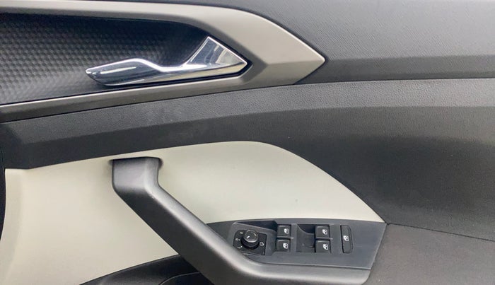 2022 Skoda KUSHAQ AMBITION 1.0L TSI MT, Petrol, Manual, 32,356 km, Driver Side Door Panels Control