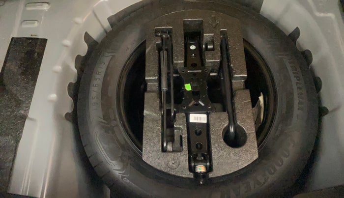 2022 Skoda KUSHAQ AMBITION 1.0L TSI MT, Petrol, Manual, 32,356 km, Spare Tyre