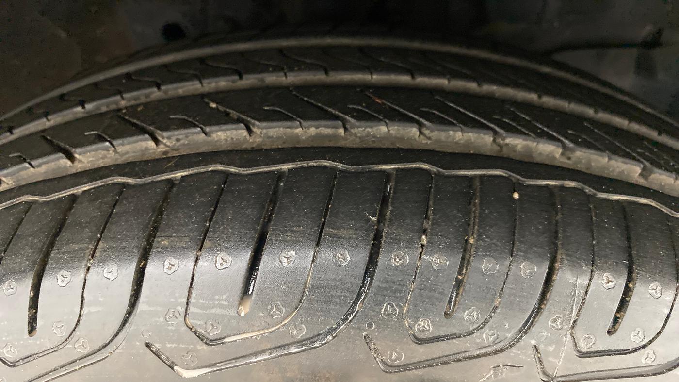 2017 Honda Jazz 1.2 V MT, Petrol, Manual, 46,132 km, Right Front Tyre Tread