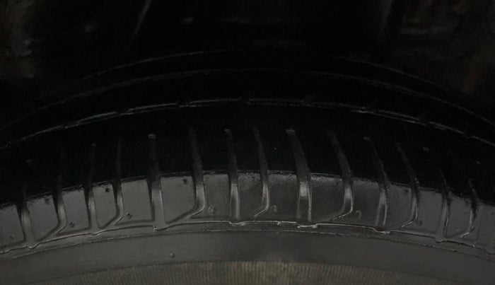 2021 Honda City 1.5L I-VTEC V MT 5TH GEN, Petrol, Manual, 70,298 km, Left Rear Tyre Tread