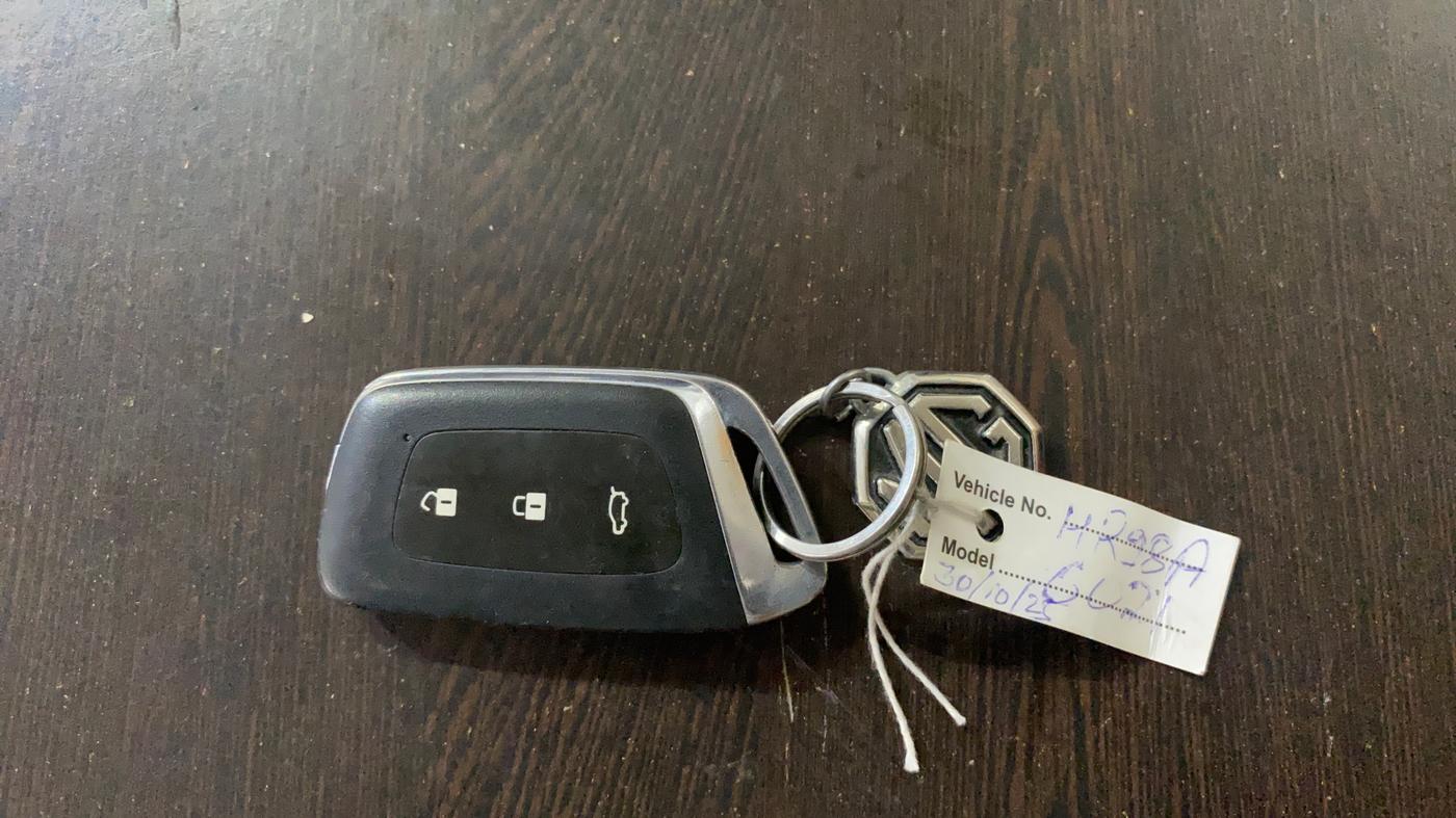 2021 MG HECTOR SHARP HYBRID 1.5 PETROL, Petrol, Manual, 81,270 km, Key Close Up