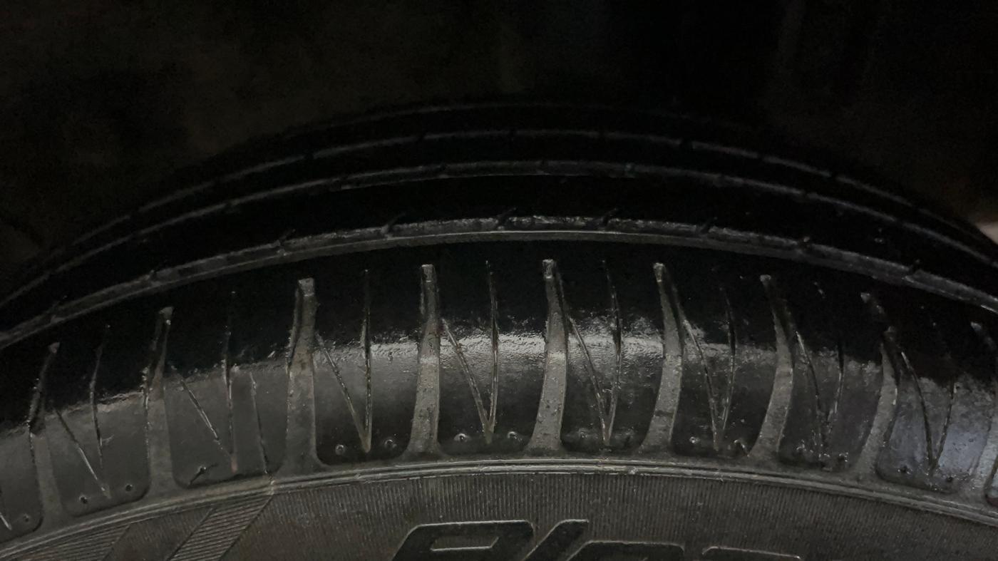 2015 Toyota Etios G, Petrol, Manual, 65,292 km, Left Rear Tyre Tread