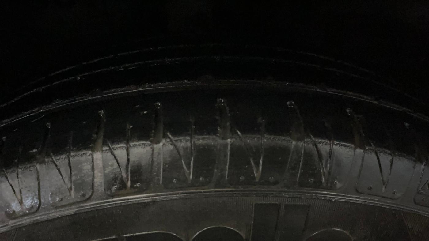 2015 Toyota Etios G, Petrol, Manual, 65,292 km, Left Front Tyre Tread