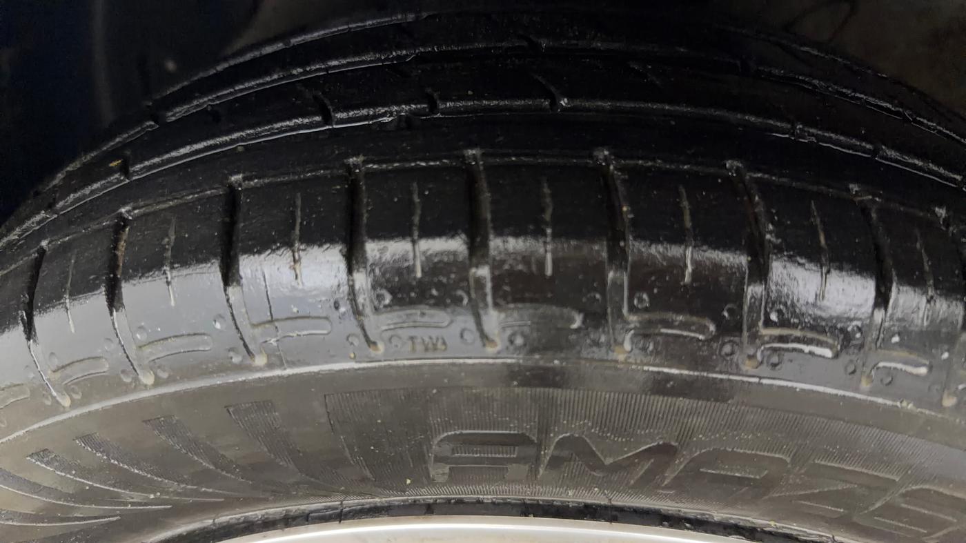 2023 Hyundai GRAND I10 NIOS MAGNA 1.2 KAPPA VTVT, Petrol, Manual, 32,543 km, Left Front Tyre Tread