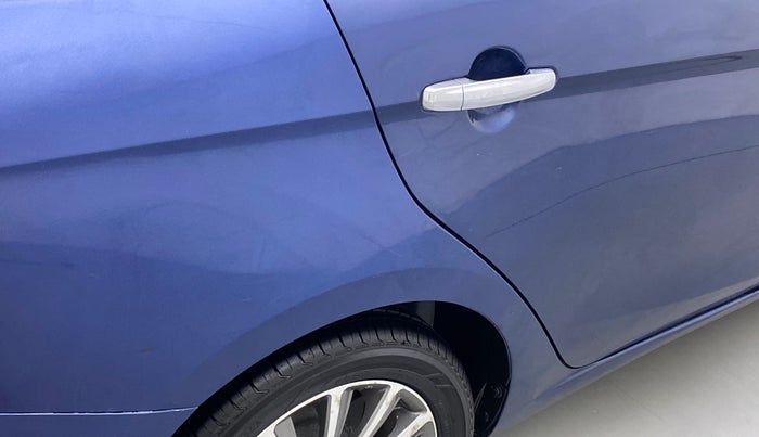 2018 Maruti Ciaz ALPHA DIESEL 1.3, Diesel, Manual, 43,865 km, Right quarter panel - Minor scratches
