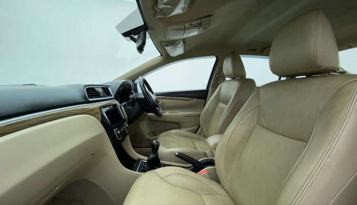 2018 Maruti Ciaz ALPHA DIESEL 1.3, Diesel, Manual, 43,865 km, Right Side Front Door Cabin