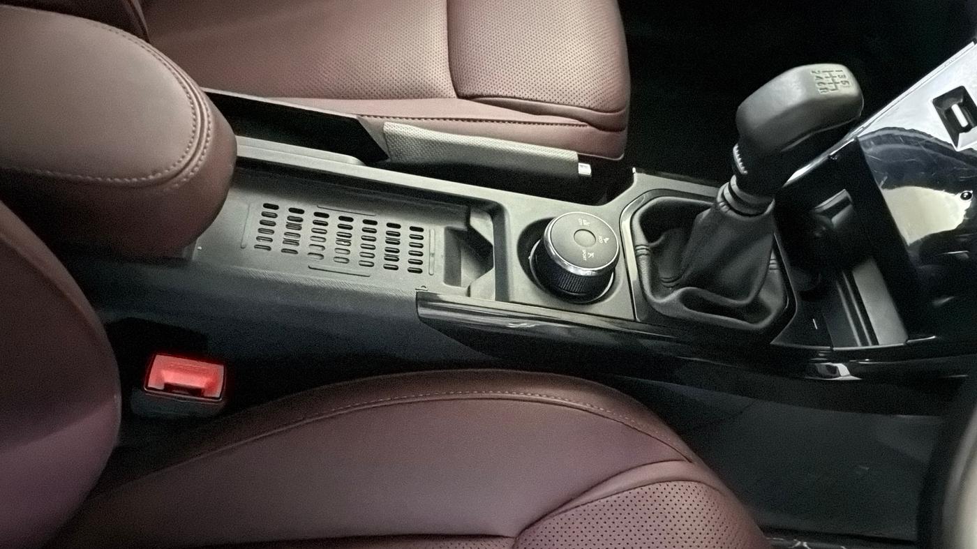 2024 Tata Curvv Accomplished S 1.2 Petrol 6MT, Petrol, Manual, 9,688 km, Gear Lever