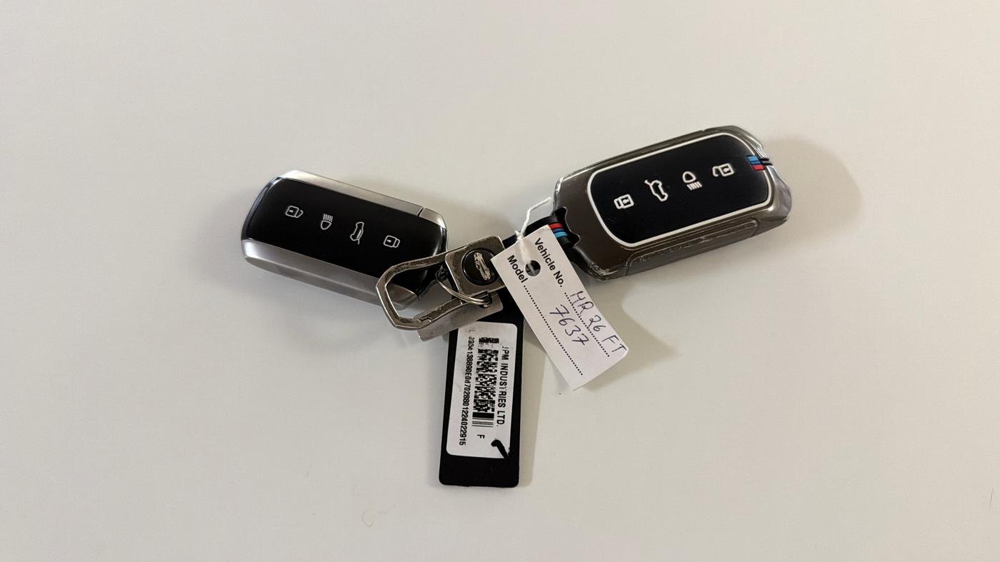 2024 Tata Curvv Accomplished S 1.2 Petrol 6MT, Petrol, Manual, 9,688 km, Key Close Up