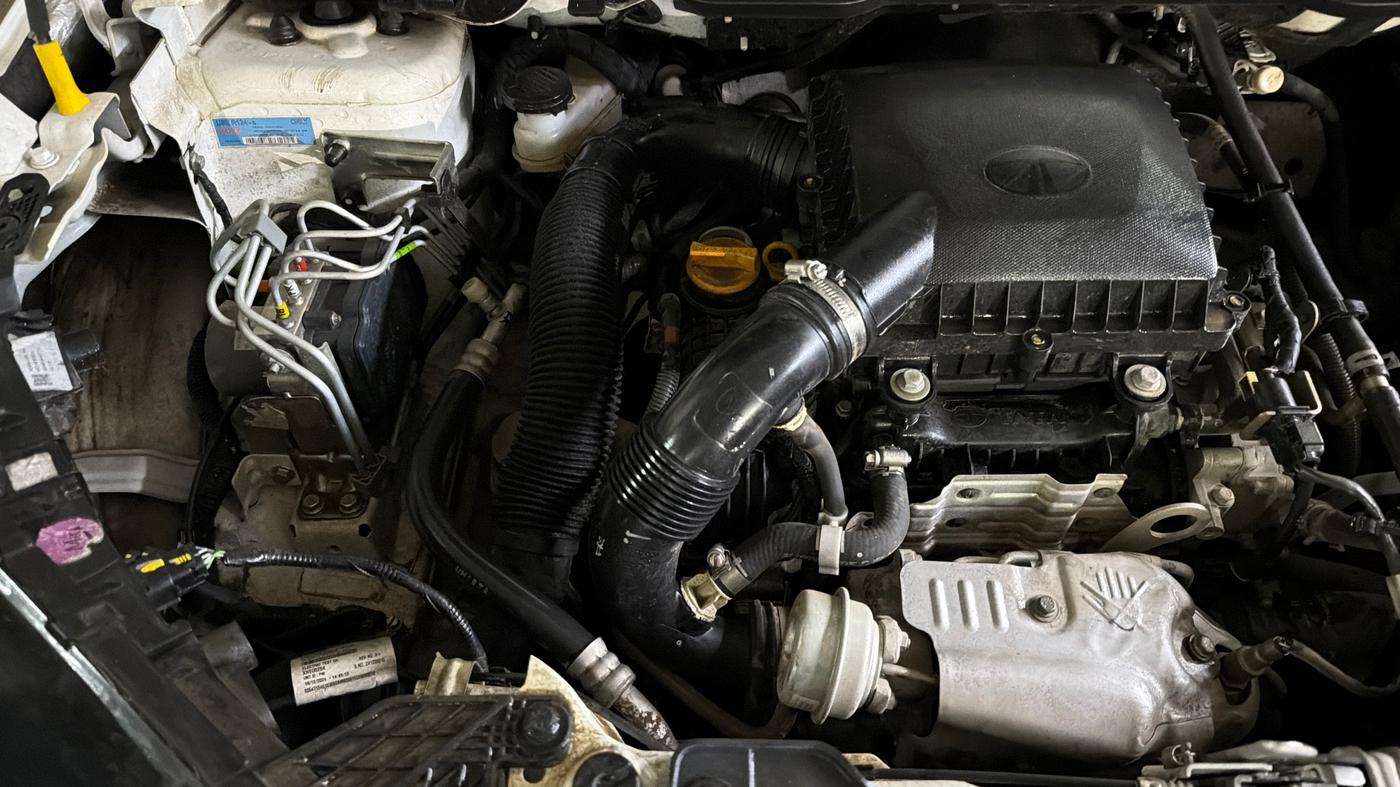 2024 Tata Curvv Accomplished S 1.2 Petrol 6MT, Petrol, Manual, 9,688 km, Engine View - Right