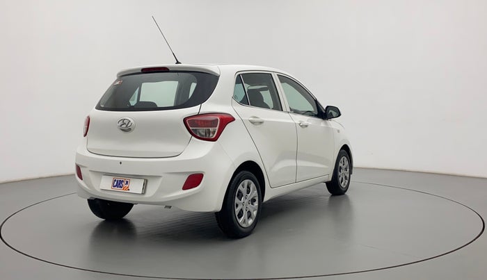 2015 Hyundai Grand i10 MAGNA 1.2 KAPPA VTVT, Petrol, Manual, 33,954 km, Right Back Diagonal