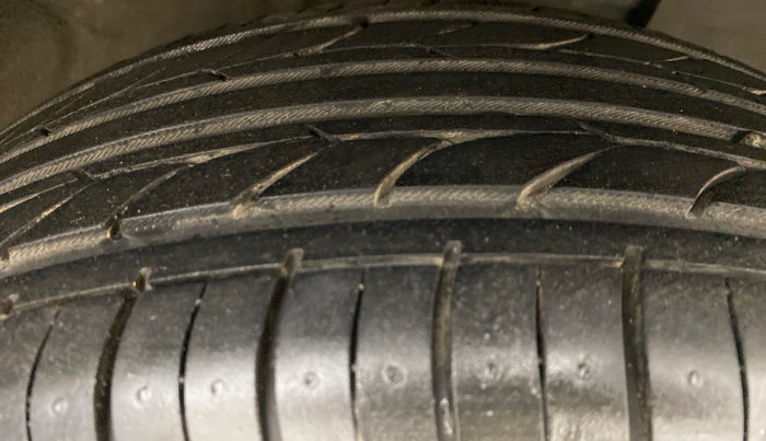 2016 Nissan Micra XV CVT, Petrol, Automatic, 44,200 km, Right Front Tyre Tread