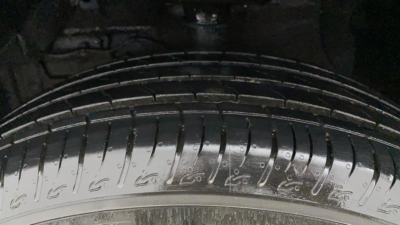 2022 Maruti BREZZA ZXI SMART HYBRID , Petrol, Manual, 14,174 km, Left Front Tyre Tread