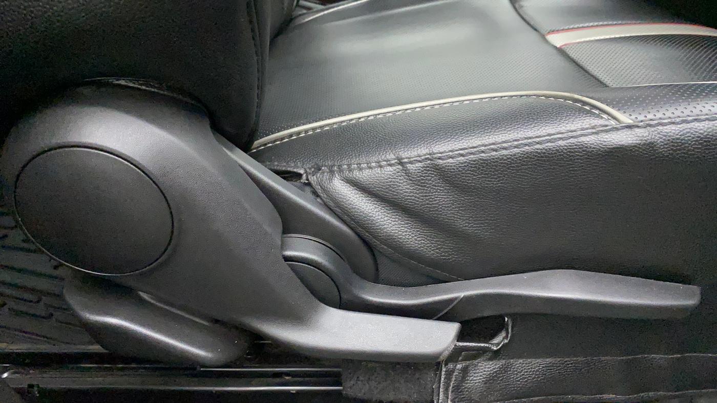 2022 Maruti BREZZA ZXI SMART HYBRID , Petrol, Manual, 14,174 km, Driver Side Adjustment Panel