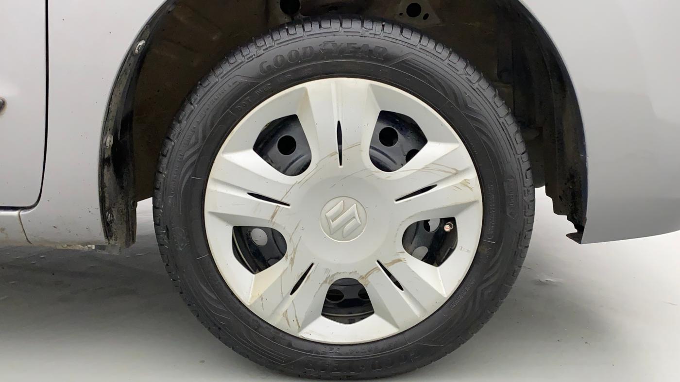 2016 Maruti Wagon R 1.0 VXI AMT, CNG, Automatic, 41,293 km, Right Front Wheel