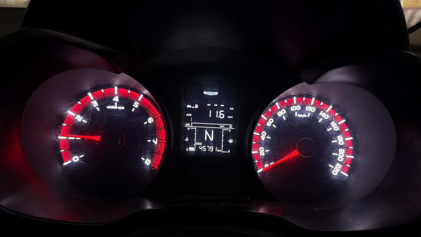 2022 Mahindra XUV300 W4 1.2 PETROL, Petrol, Manual, 45,727 km, Odometer Image