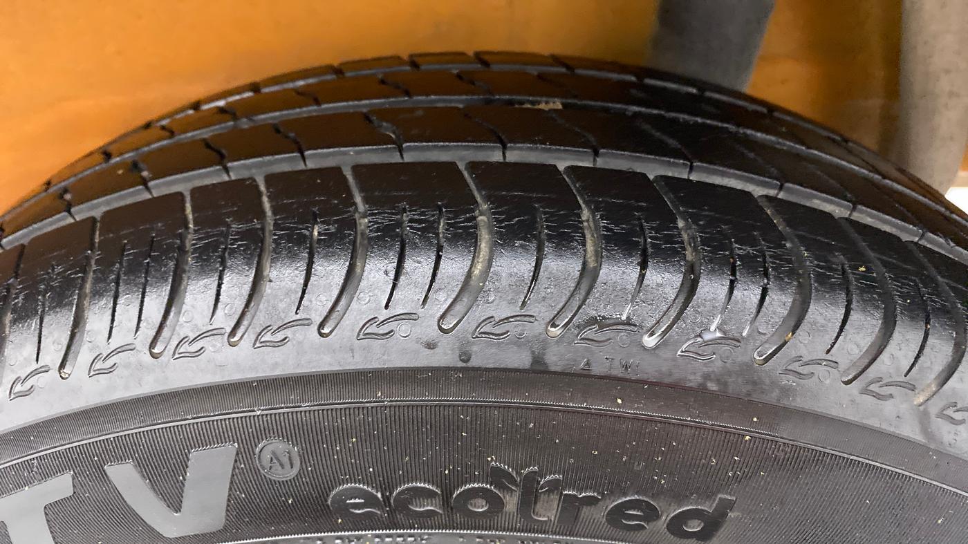 2019 Maruti S PRESSO VXI PLUS, Petrol, Manual, 23,787 km, Left Rear Tyre Tread