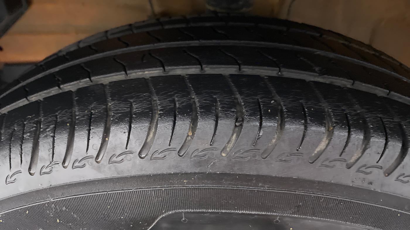 2019 Maruti S PRESSO VXI PLUS, Petrol, Manual, 23,787 km, Left Front Tyre Tread