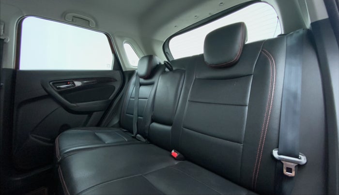 2017 Maruti Vitara Brezza ZDI PLUS DUAL TONE, Diesel, Manual, 54,557 km, Right Side Rear Door Cabin