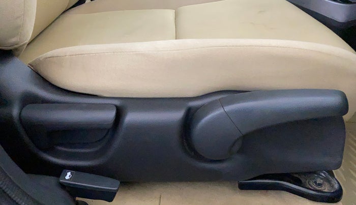 2014 Honda City 1.5L I-VTEC V MT, Petrol, Manual, 47,703 km, Driver Side Adjustment Panel