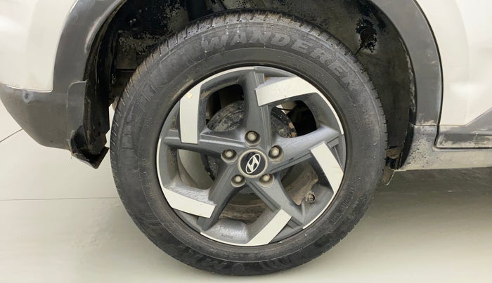 2019 Hyundai VENUE SX 1.0 (O) TURBO, Petrol, Manual, 65,989 km, Right Rear Wheel