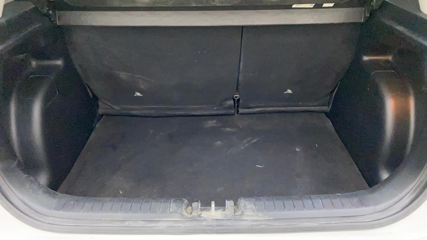 2019 Hyundai VENUE SX 1.0 (O) TURBO, Petrol, Manual, 65,989 km, Boot Inside