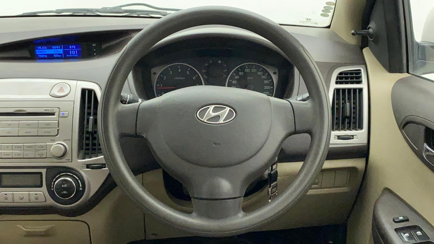2011 Hyundai i20 MAGNA 1.2, Petrol, Manual, 69,332 km, Steering Wheel Close Up