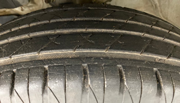 2016 Honda Jazz 1.2 S MT, Petrol, Manual, 78,056 km, Left Front Tyre Tread