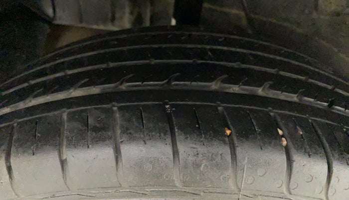 2021 Tata NEXON XM SUNROOF PETROL, Petrol, Manual, 38,885 km, Right Rear Tyre Tread