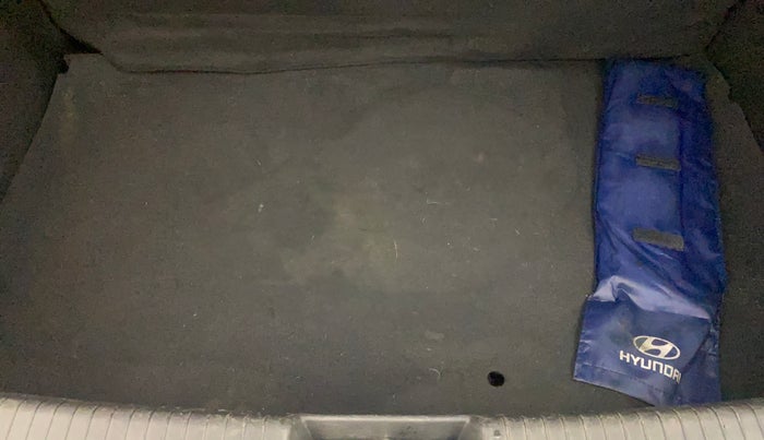 2013 Hyundai i20 MAGNA (O) 1.2, Petrol, Manual, 72,181 km, Boot Inside