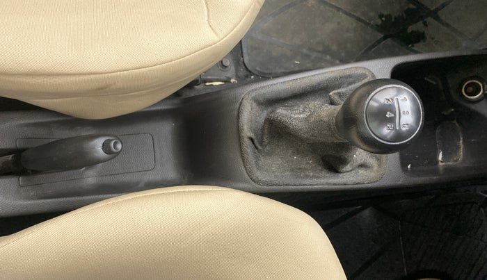 2013 Hyundai Eon MAGNA +, Petrol, Manual, 40,803 km, Gear Lever