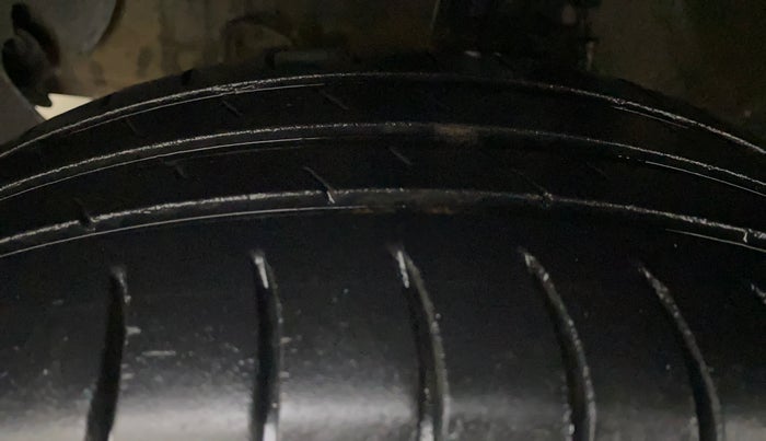 2018 Hyundai Grand i10 SPORTZ 1.2 KAPPA VTVT, Petrol, Manual, 72,350 km, Left Front Tyre Tread