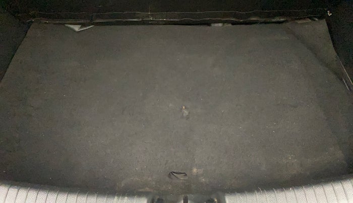 2018 Hyundai Grand i10 SPORTZ 1.2 KAPPA VTVT, Petrol, Manual, 72,350 km, Boot Inside