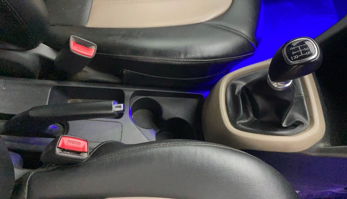 2018 Hyundai Grand i10 SPORTZ 1.2 KAPPA VTVT, Petrol, Manual, 72,350 km, Gear Lever