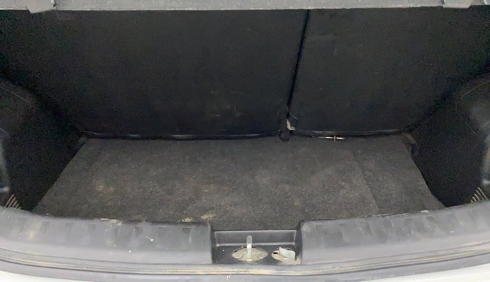 2017 Maruti Swift VXI, Petrol, Manual, 57,788 km, Boot Inside