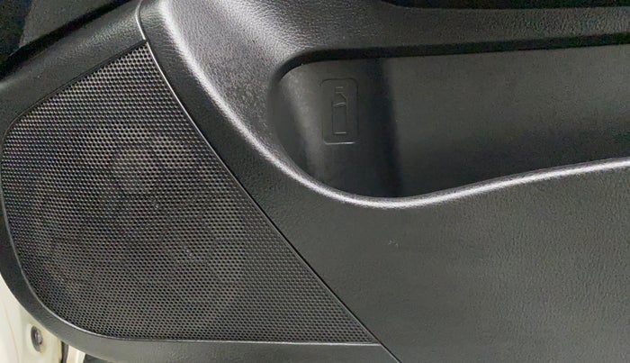 2017 Maruti Swift VXI, Petrol, Manual, 57,788 km, Speaker