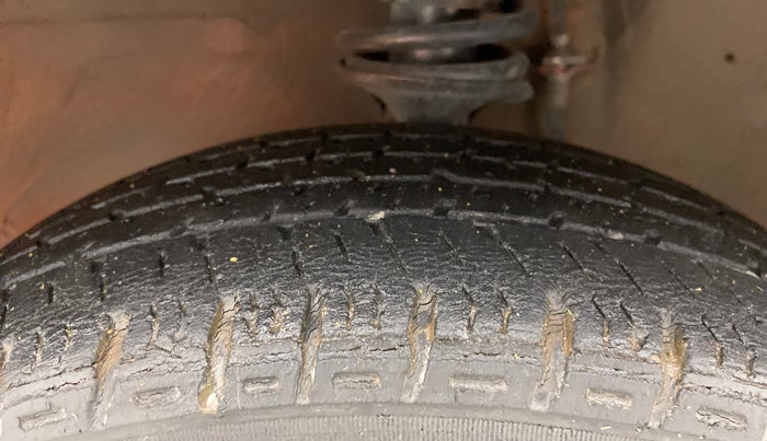 2016 Maruti Alto K10 VXI AMT, Petrol, Automatic, 47,436 km, Left Front Tyre Tread