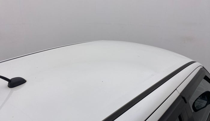 2017 Maruti Swift VXI, Petrol, Manual, 52,616 km, Roof - Slightly dented